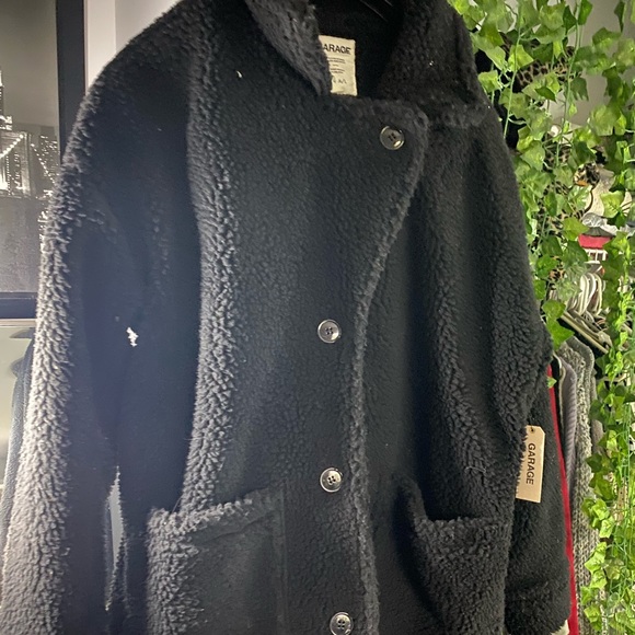 Black Sherpa Jacket - Picture 1 of 1